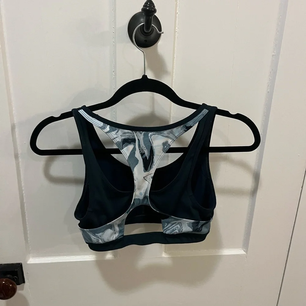 Athleta Sports Patterned Bra Size Small